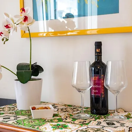 Apartamento Guesthost - & Comfy With Veranda *