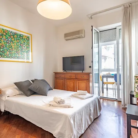 Guesthost - & Comfy With Veranda Appartement *