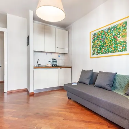 Apartment & Comfy With Veranda